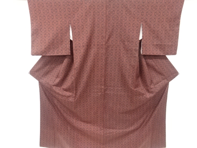 花亀甲模様織り出し西陣お召着物